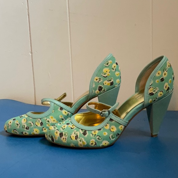 Seychelles size 7 retro strappy heels - Picture 2 of 8